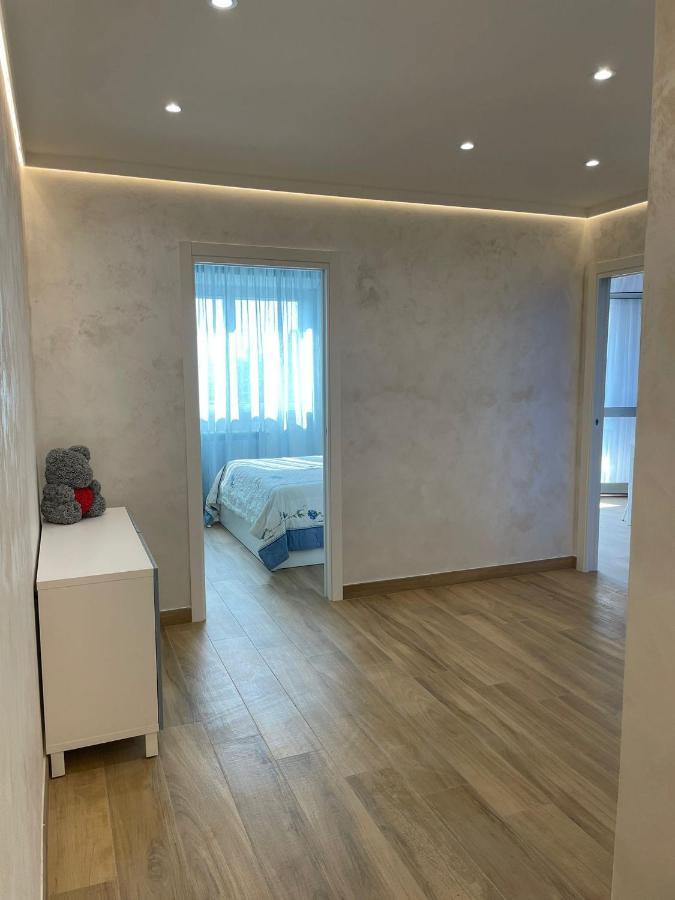 那不勒斯Sara House公寓 外观 照片